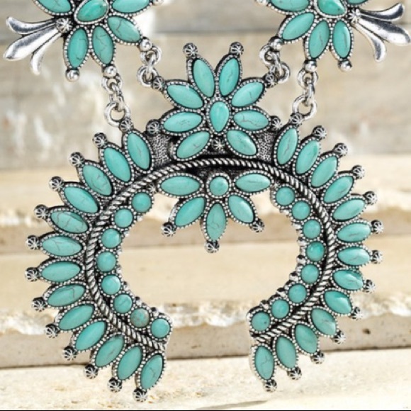 Vintage Style Squash Blossom Necklace - Picture 2 of 6
